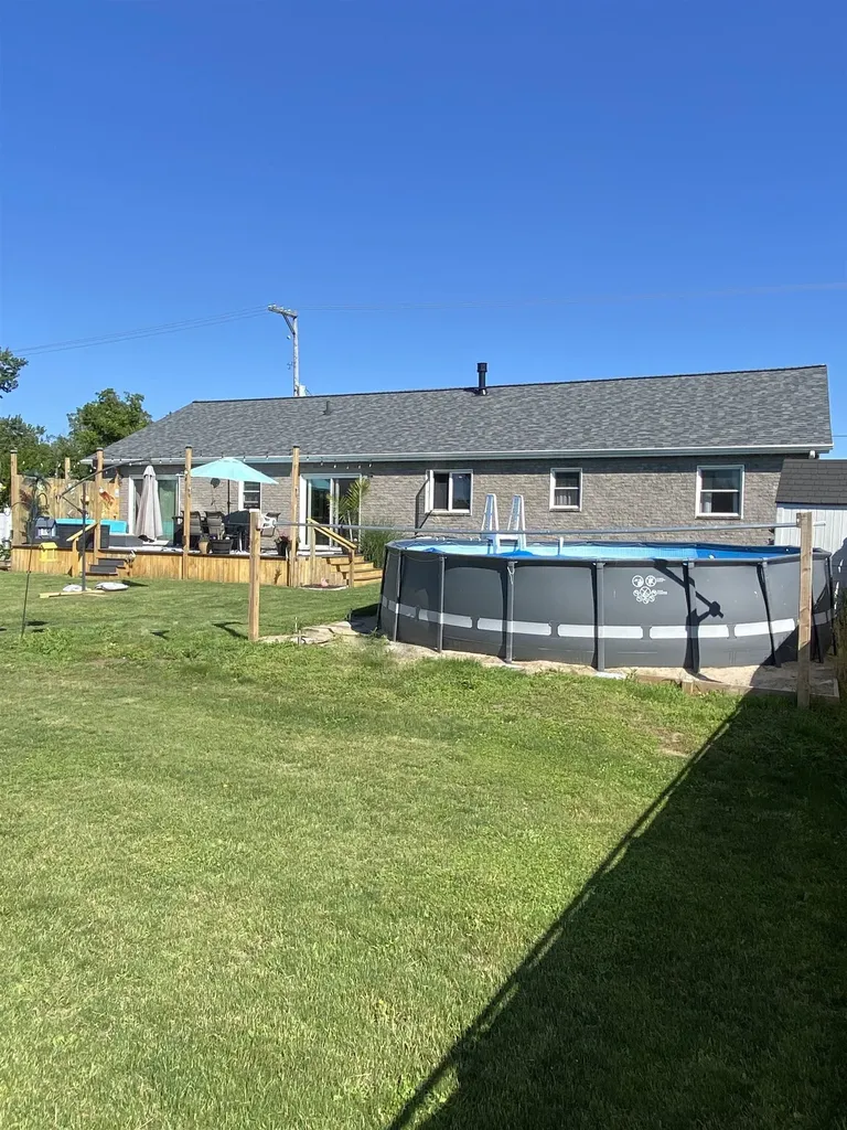 606 Doyle Road Laingsburg City MI 48848
