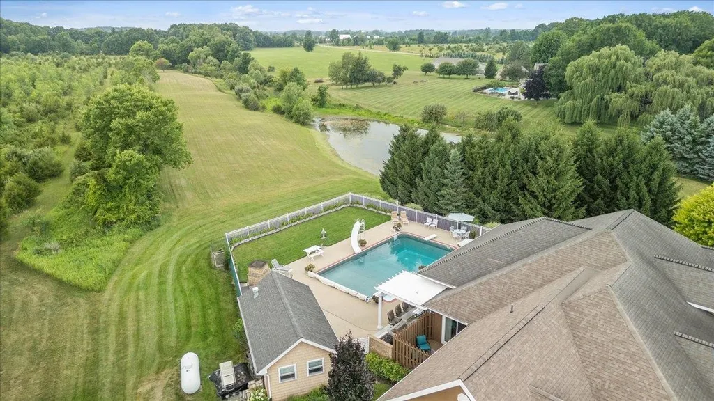 1851 N Chipman Road Owosso Charter Township MI 48867