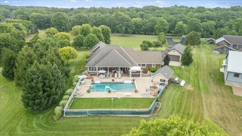 1851 N Chipman Road Owosso Charter Township MI 48867