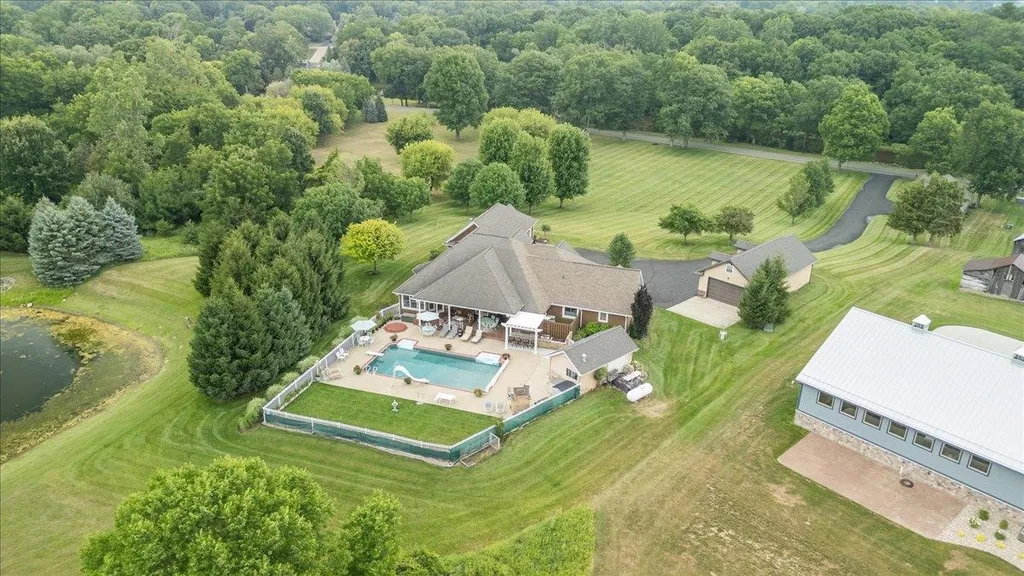 1851 N Chipman Road Owosso Charter Township MI 48867