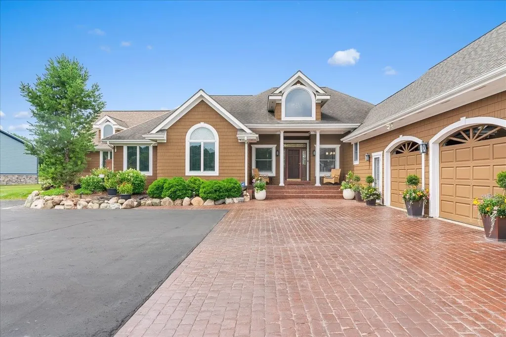 1851 N Chipman Road Owosso Charter Township MI 48867