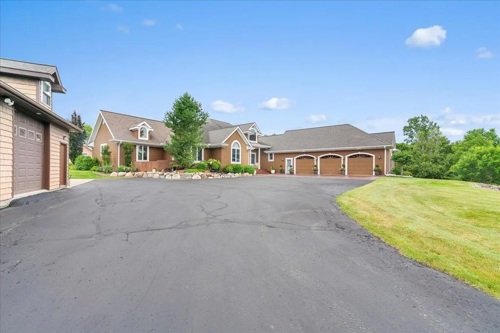 1851 N Chipman Road Owosso Charter Township MI 48867