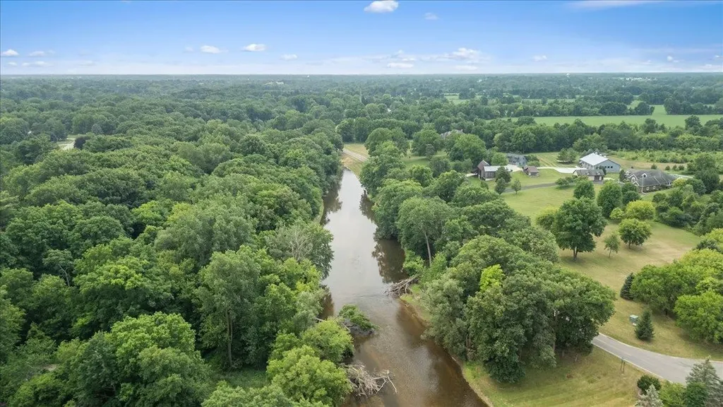 1851 N Chipman Road Owosso Charter Township MI 48867