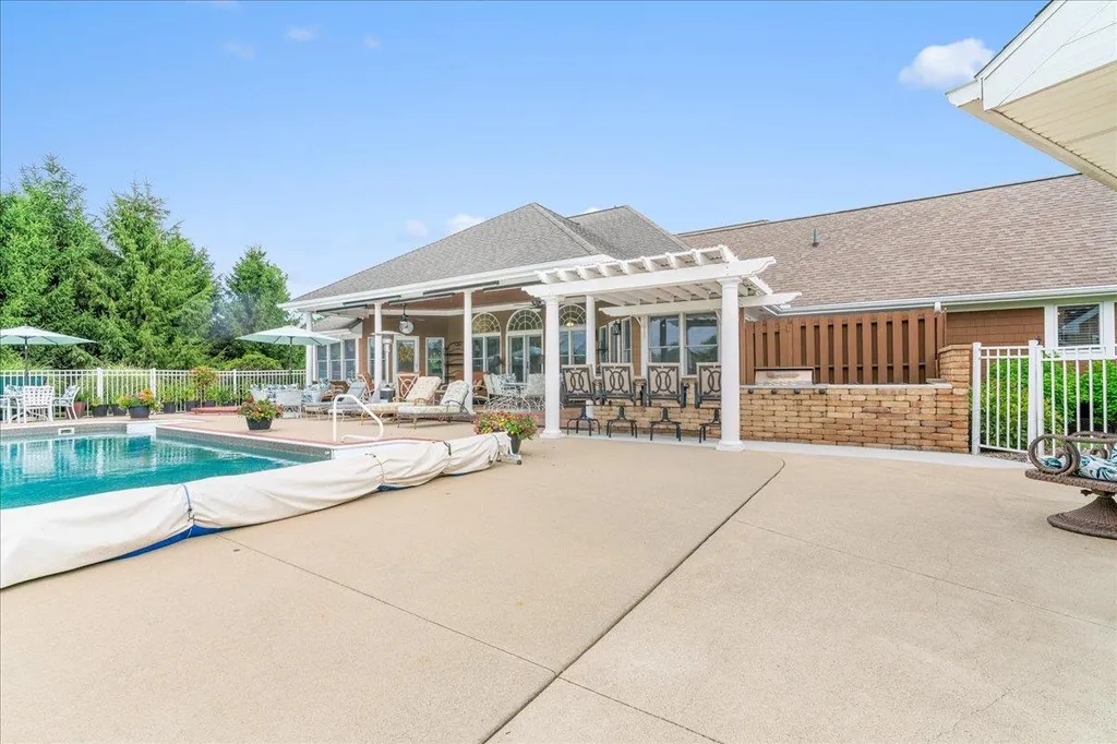 1851 N Chipman Road Owosso Charter Township MI 48867