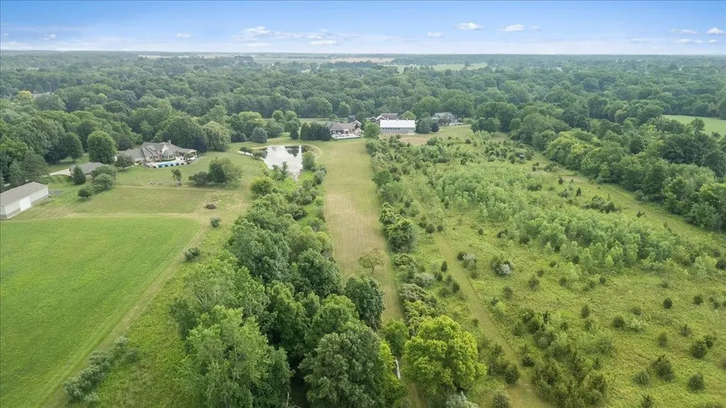 1851 N Chipman Road Owosso Charter Township MI 48867
