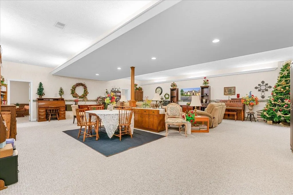 1851 N Chipman Road Owosso Charter Township MI 48867