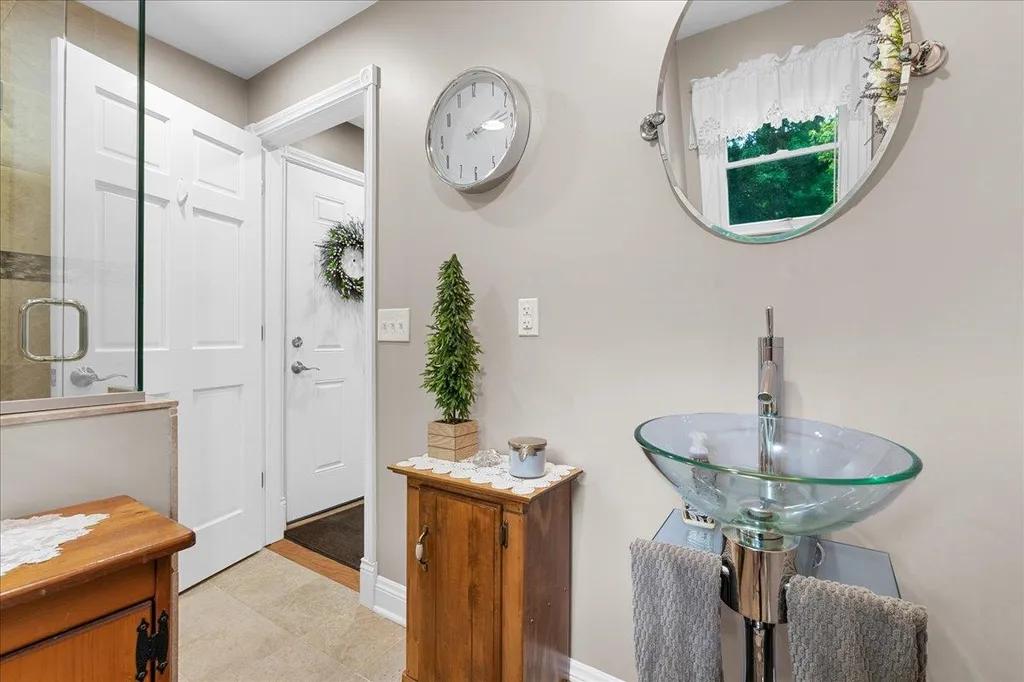 1851 N Chipman Road Owosso Charter Township MI 48867
