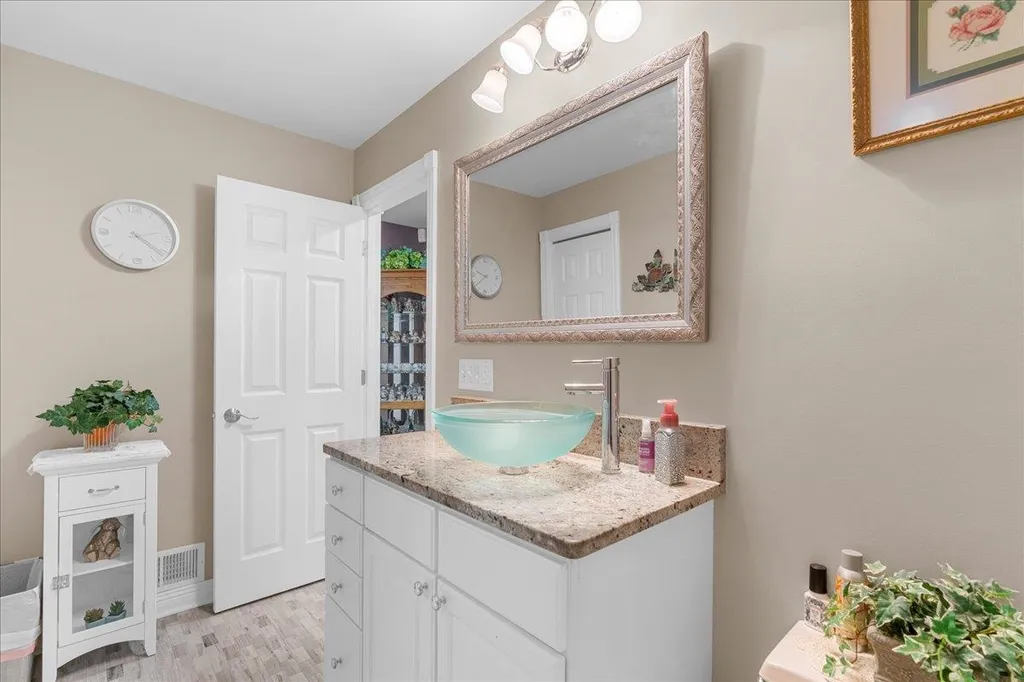 1851 N Chipman Road Owosso Charter Township MI 48867
