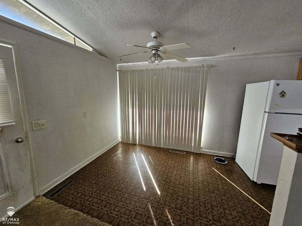 5130 N M-52 Highway Owosso Charter Township MI 48867