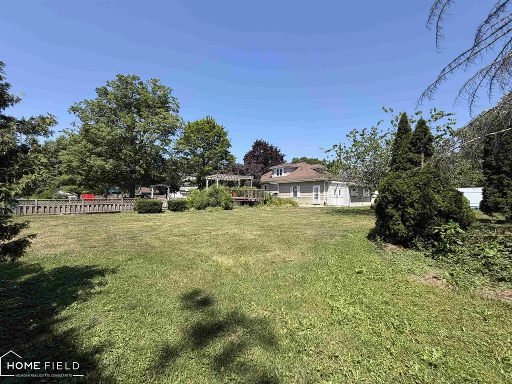 803 Ament Street Owosso City MI 48867