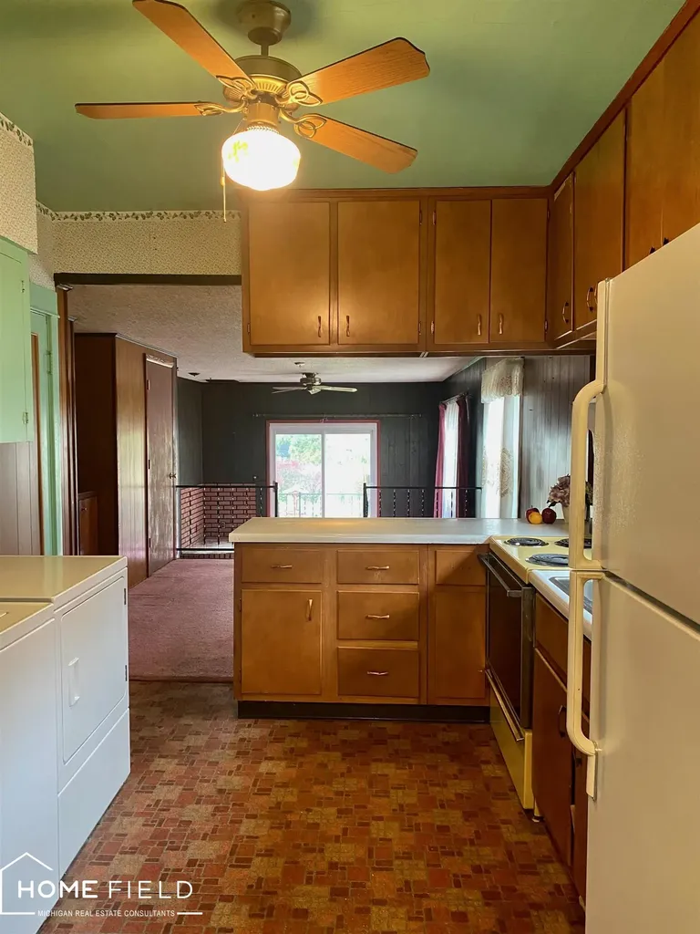 306 Genesee Street Owosso City MI 48867