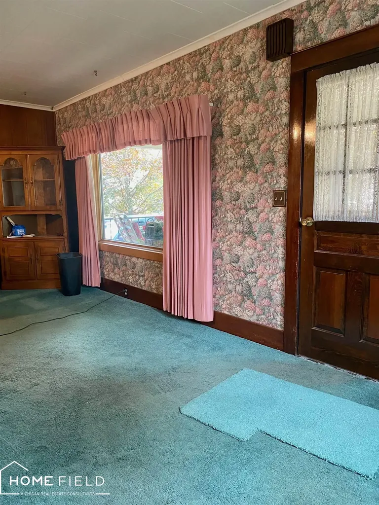 306 Genesee Street Owosso City MI 48867