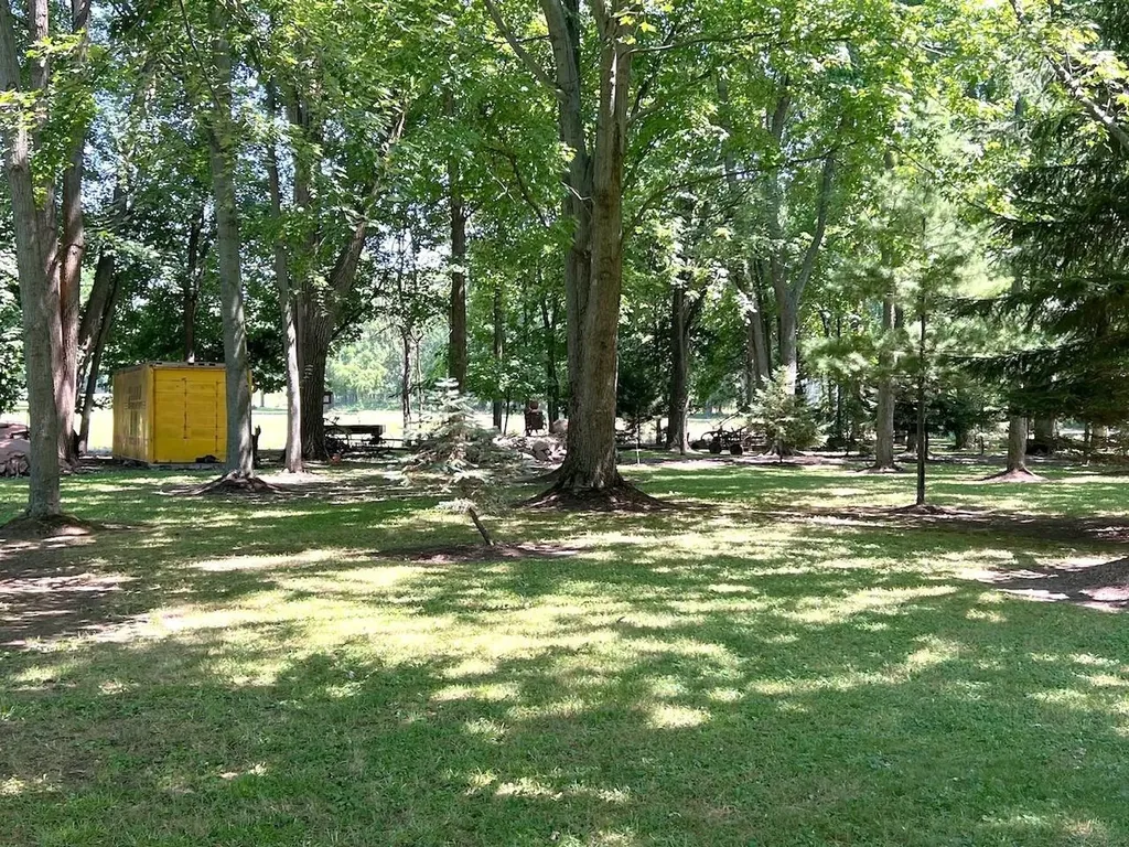 904 W Lovejoy Road Perry Township MI 48872