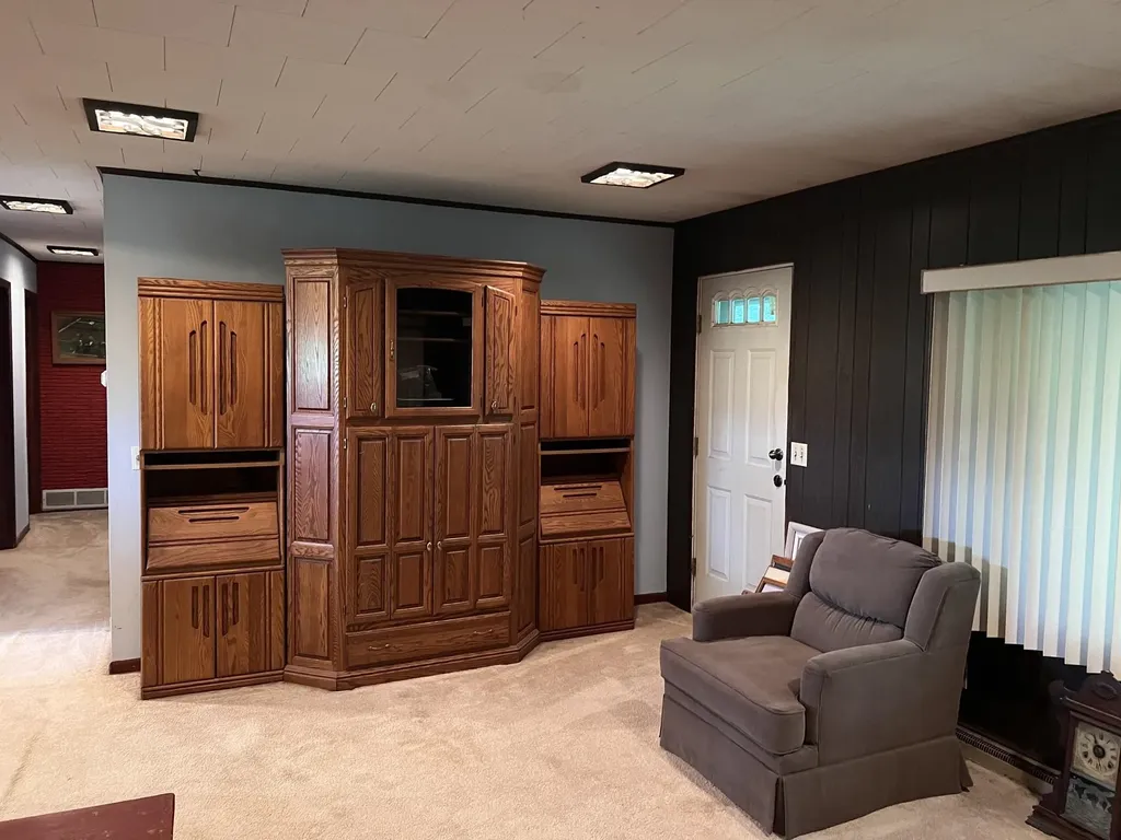 904 W Lovejoy Road Perry Township MI 48872