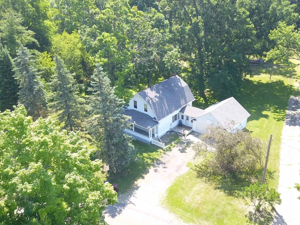 1009 Grand River Road Laingsburg City MI 48848