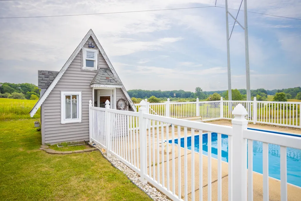 3475 W Brewer Road Bennington Township MI 48867