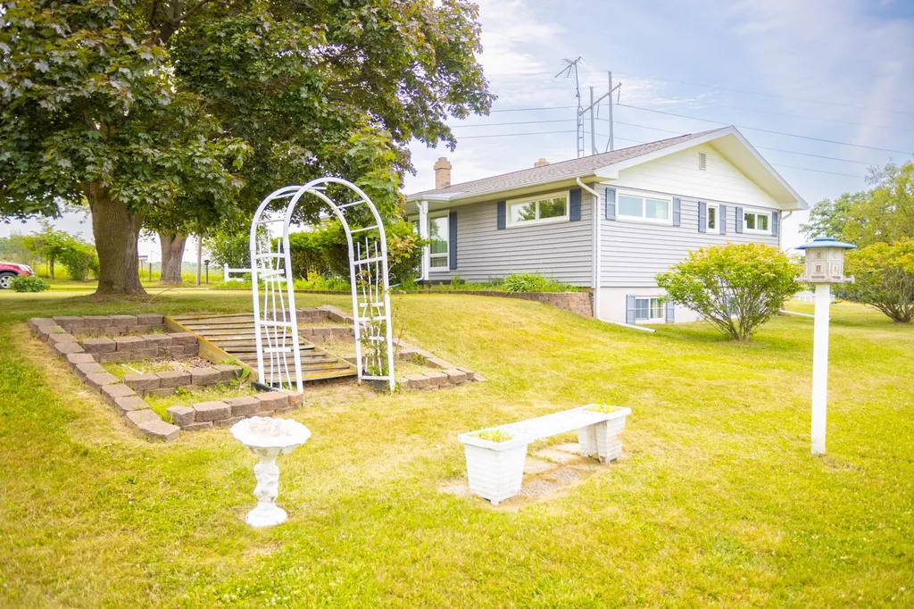 3475 W Brewer Road Bennington Township MI 48867