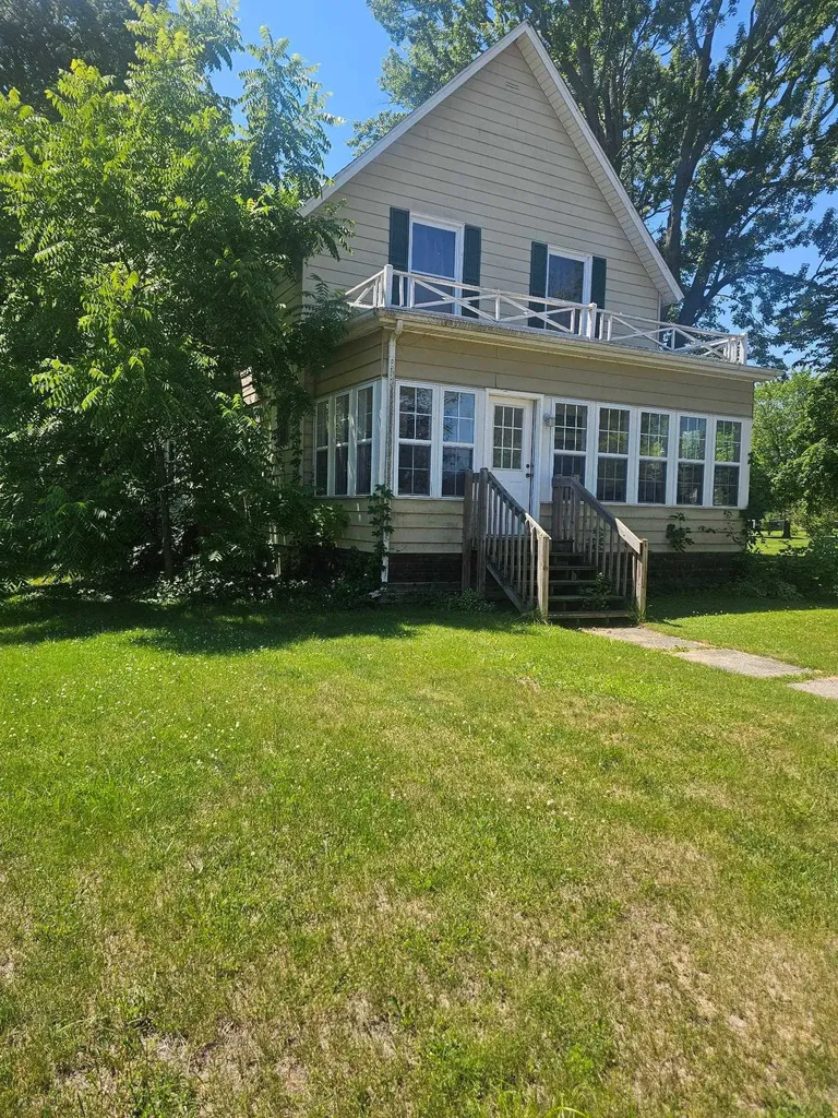 420 E Cedar Street Standish Township MI 48658