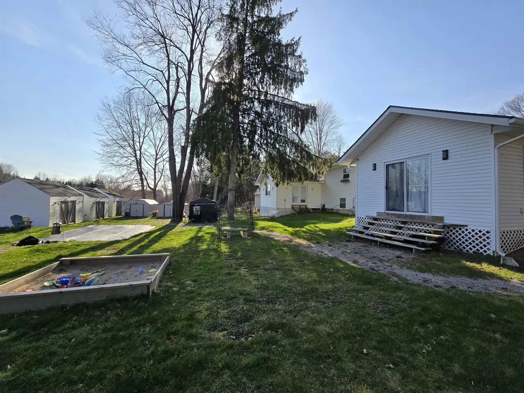 12573 Spruce Lane Perry Township MI 48872