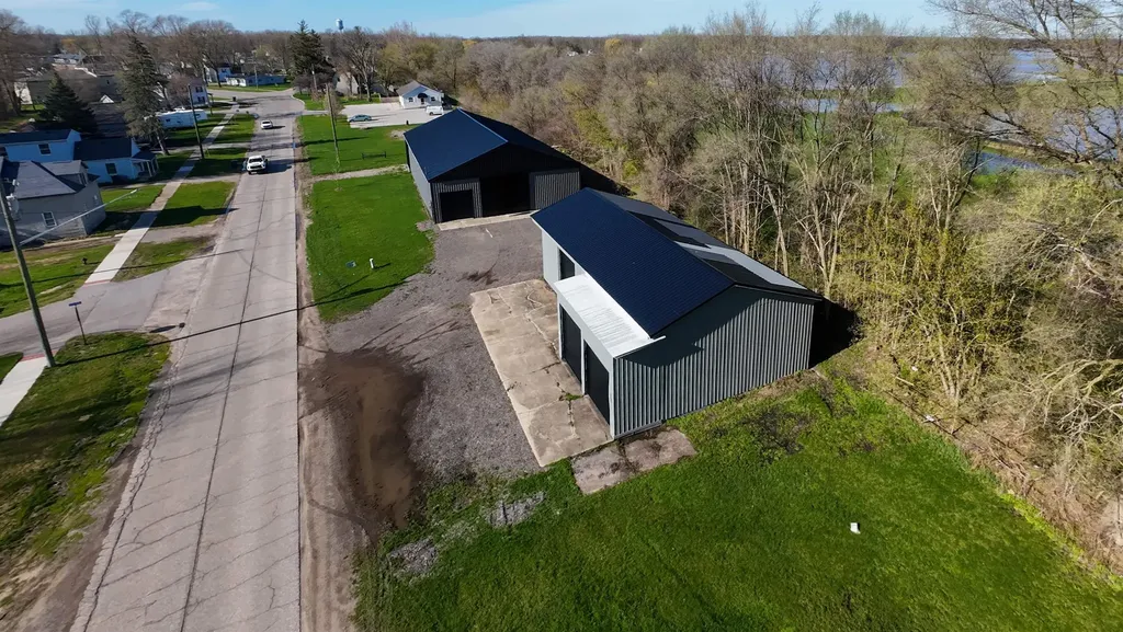 653 Chesaning Street St. Charles Village MI 48655