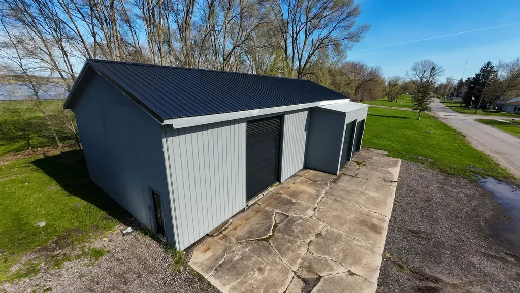 653 Chesaning Street St. Charles Village MI 48655