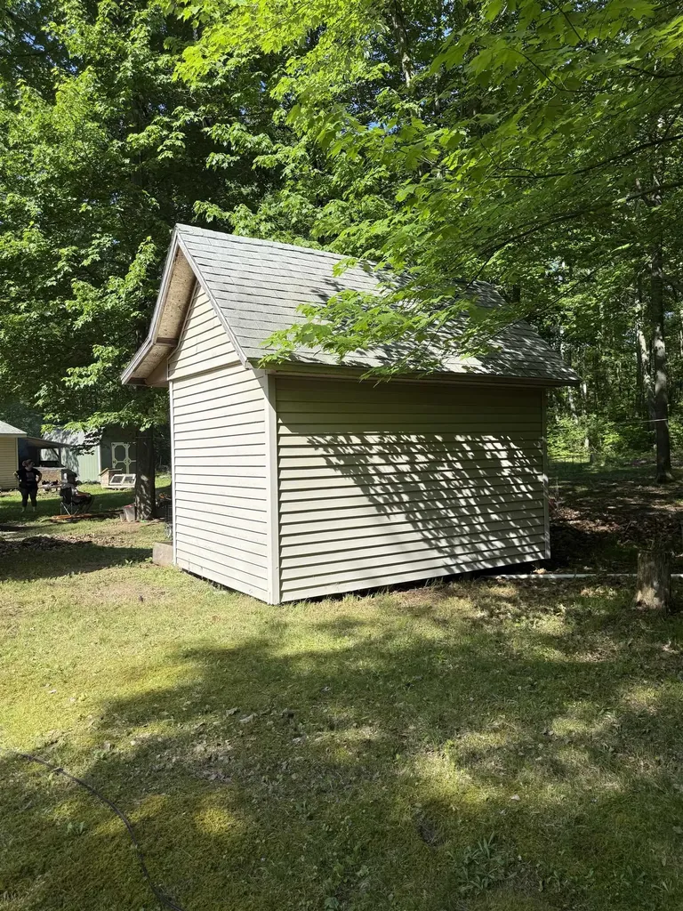 5911 Jackson Avenue Lincoln Township MI 48632