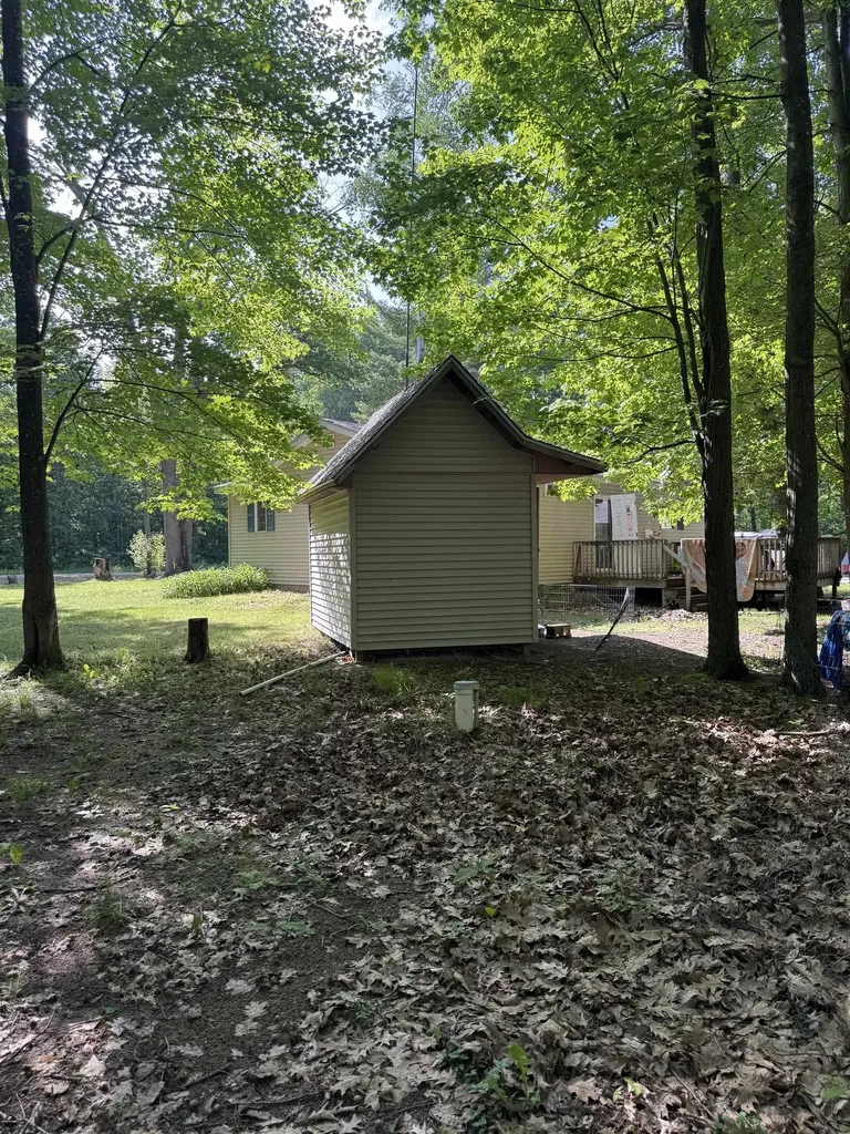 5911 Jackson Avenue Lincoln Township MI 48632