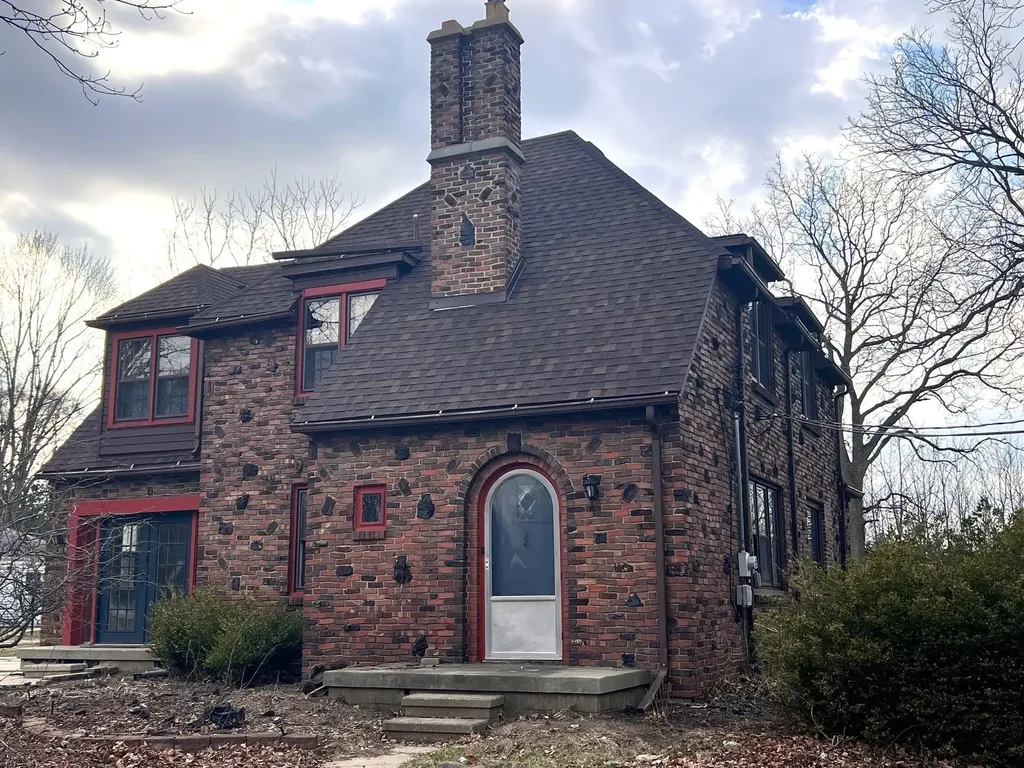 1502 S M-52 Highway Owosso Charter Township MI 48867