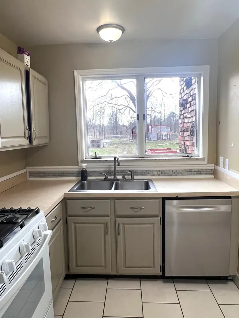 1502 S M-52 Highway Owosso Charter Township MI 48867