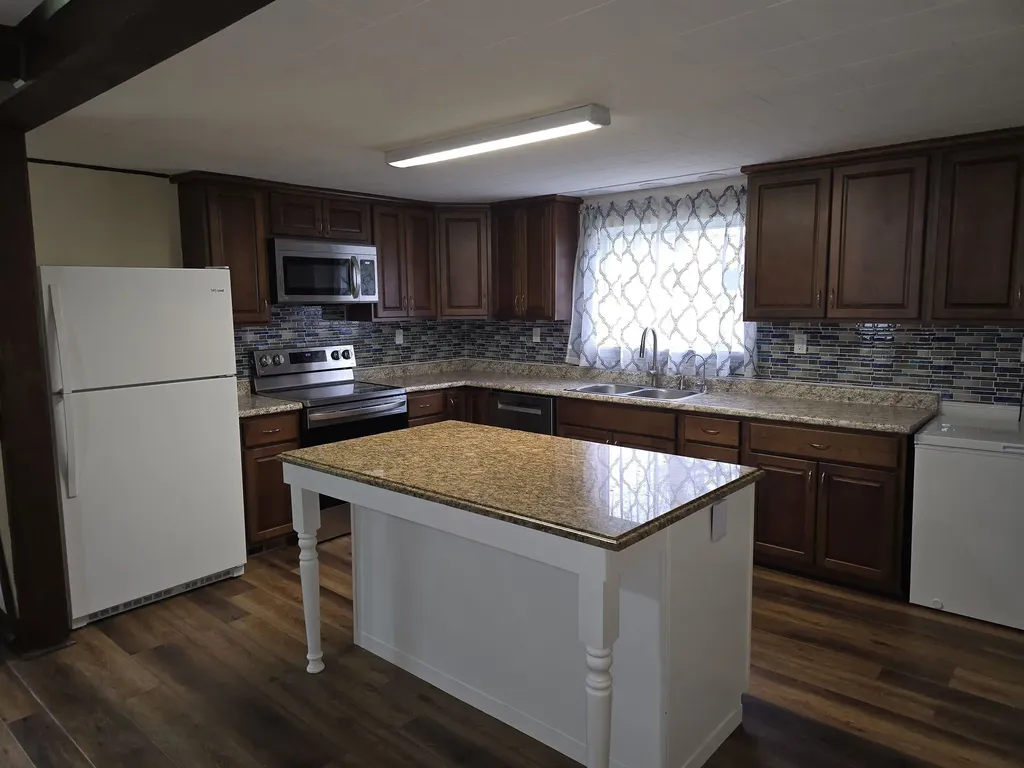117 W Mcneil Street Corunna City MI 48817