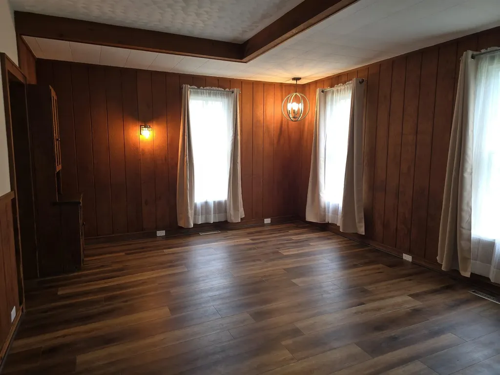 117 W Mcneil Street Corunna City MI 48817