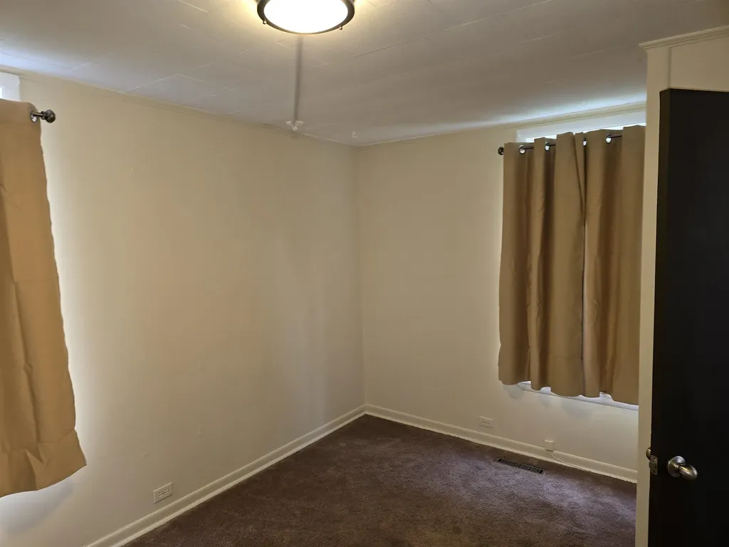 117 W Mcneil Street Corunna City MI 48817