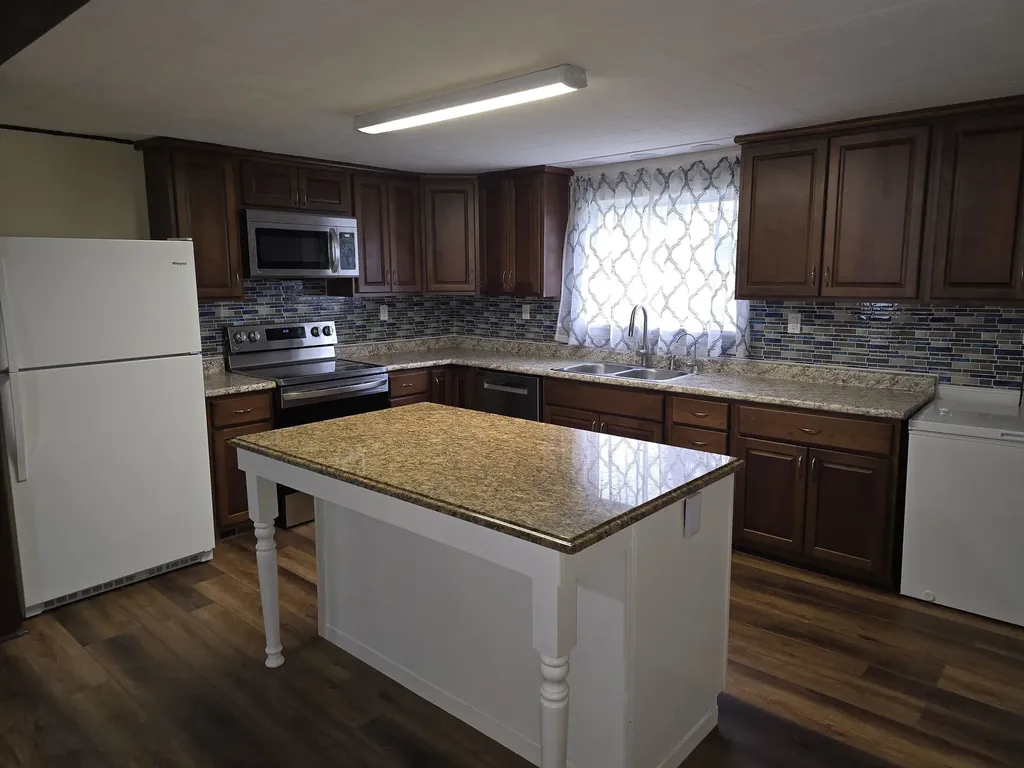 117 W Mcneil Street Corunna City MI 48817