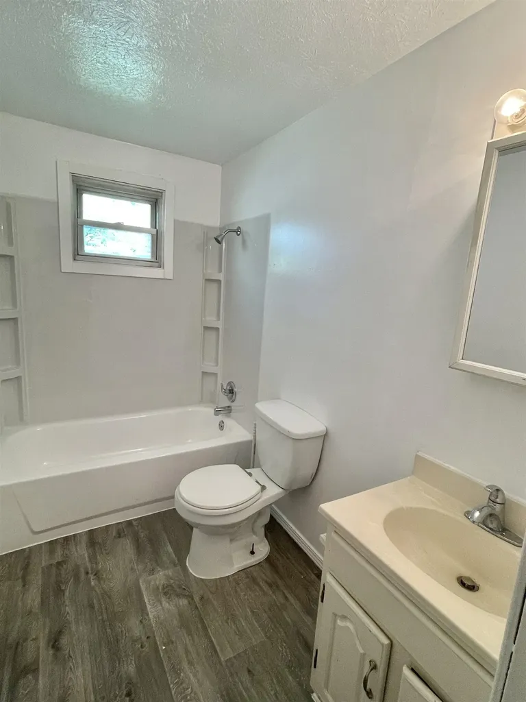 2026 James Avenue Caledonia Charter Township MI 48867