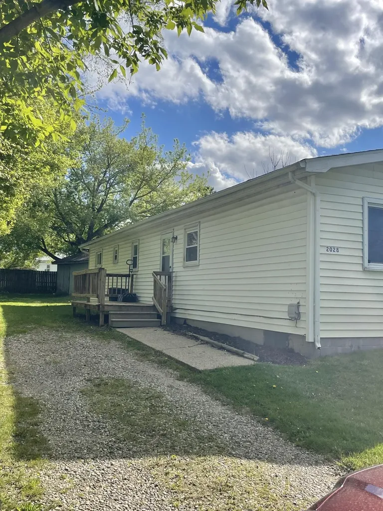 2026 James Avenue Caledonia Charter Township MI 48867