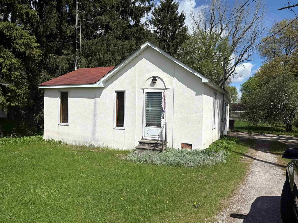 710 Bentley Street Chesaning Village MI 48616