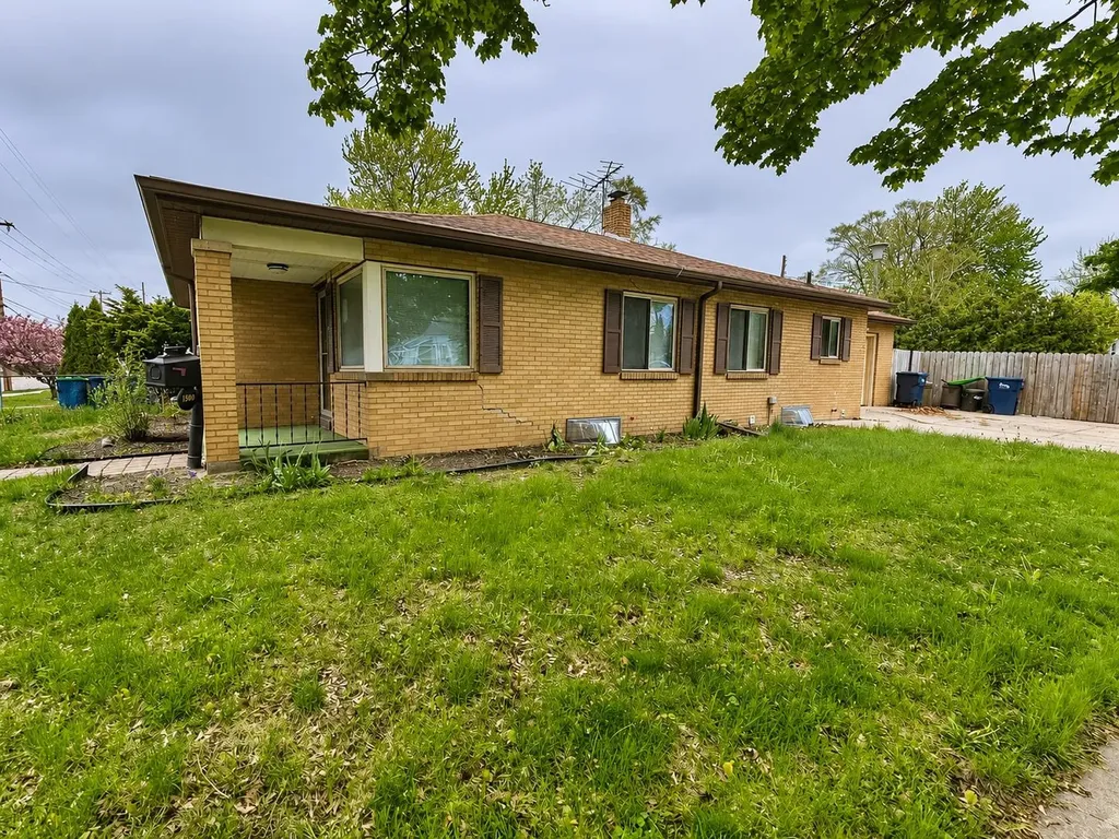 1500 N Trumbull Street Bay City City MI 48708