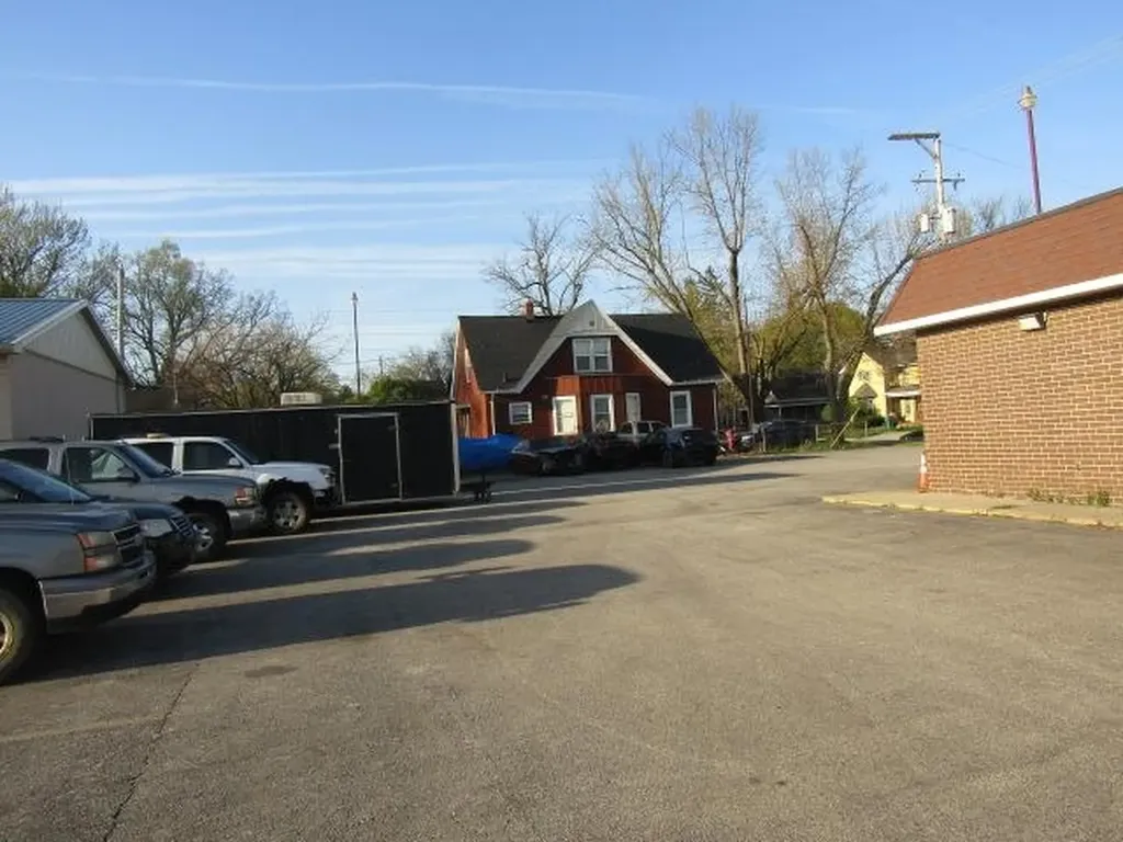 727-731 Main Street Owosso City MI 48867