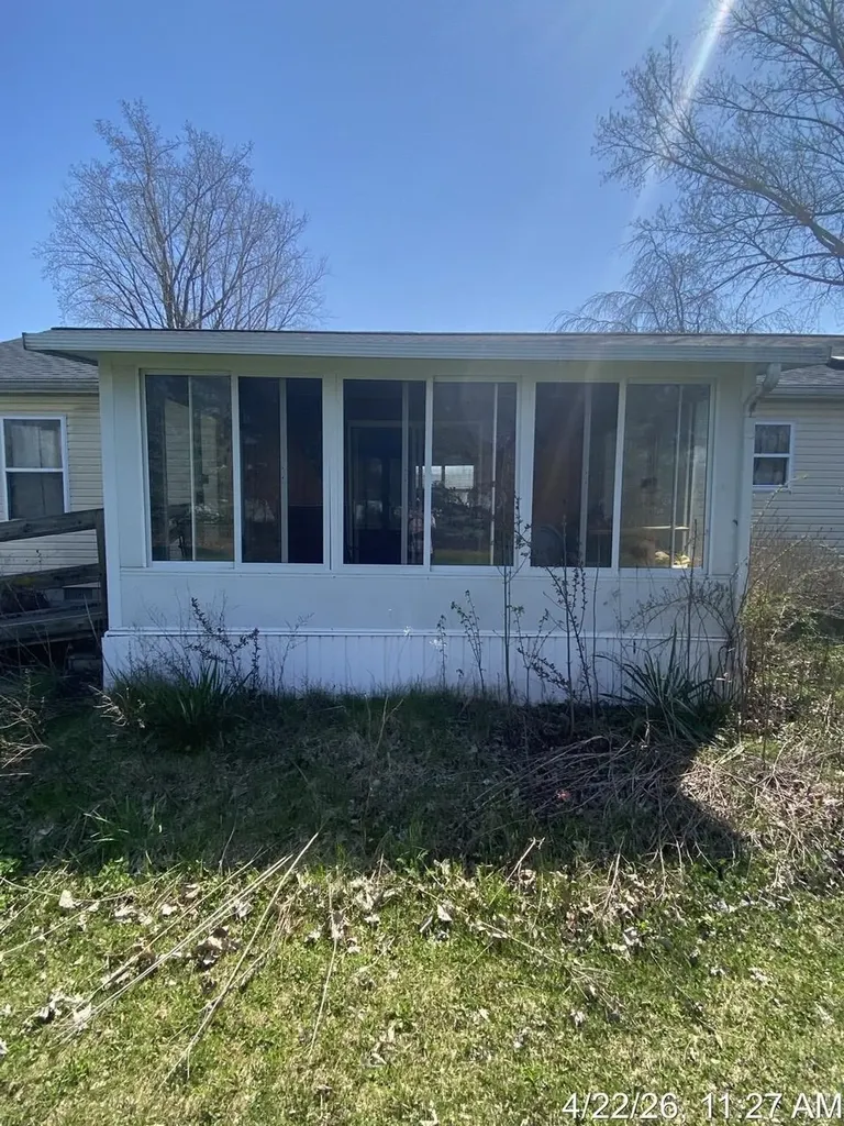 275 S Reed Street Elba Township MI 48806