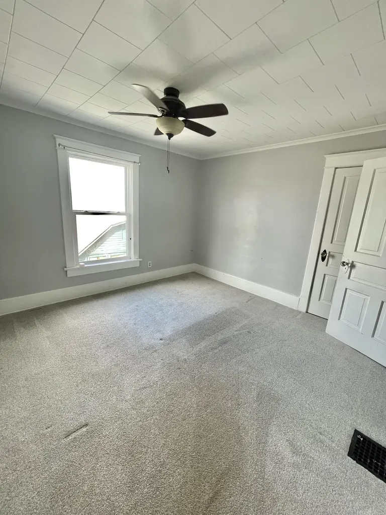 1106 W Main Street Owosso City MI 48867