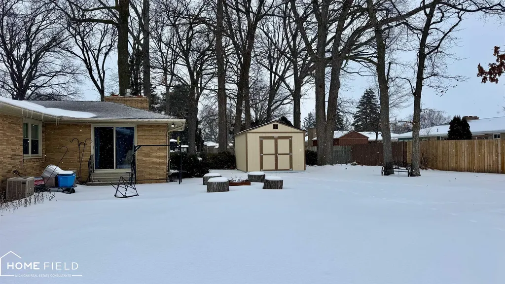 1200 N Dewey Street Owosso City MI 48867