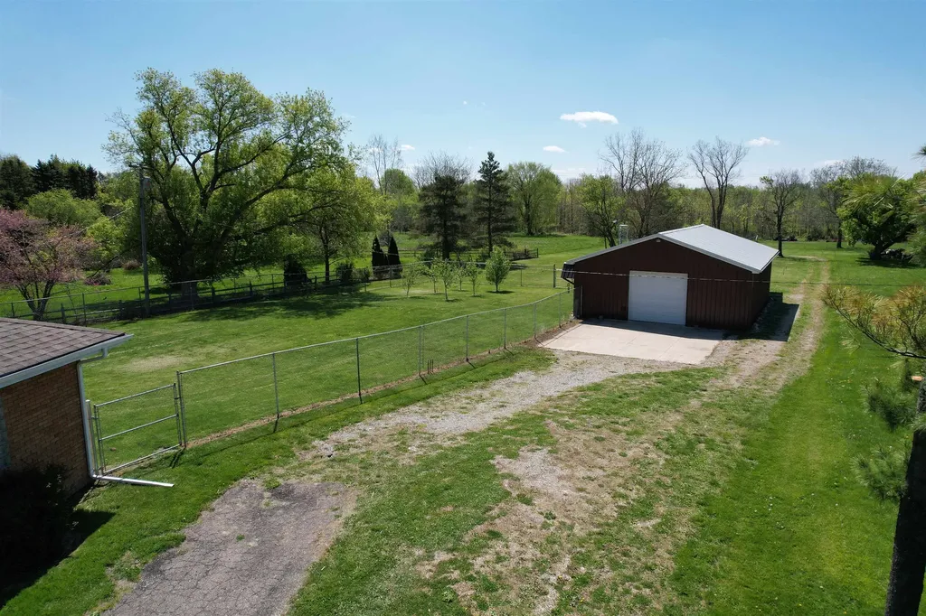 10900 Lansing Road Vernon Township MI 48429