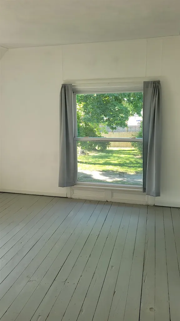 1013 Oak Street Lennon Village MI 48449