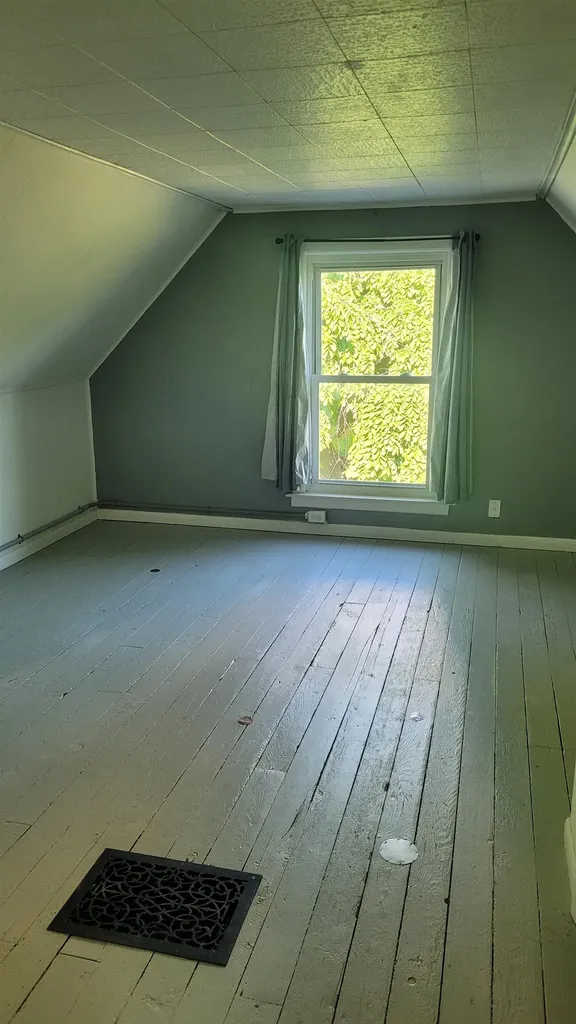 1013 Oak Street Lennon Village MI 48449