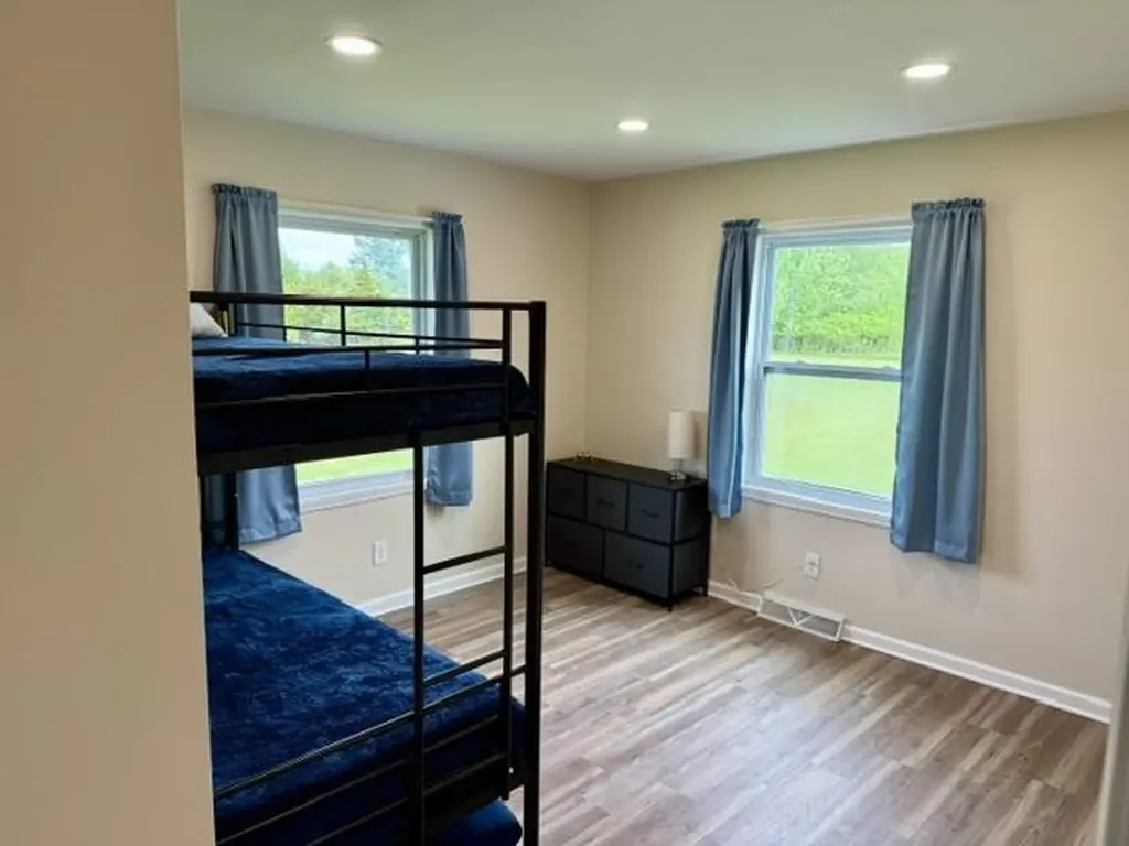850 Middleton Road Caledonia Charter Township MI 48867