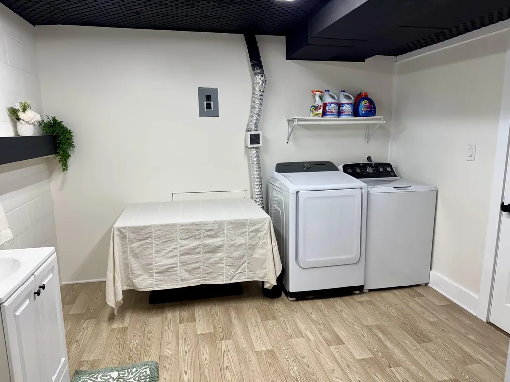 850 Middleton Road Caledonia Charter Township MI 48867