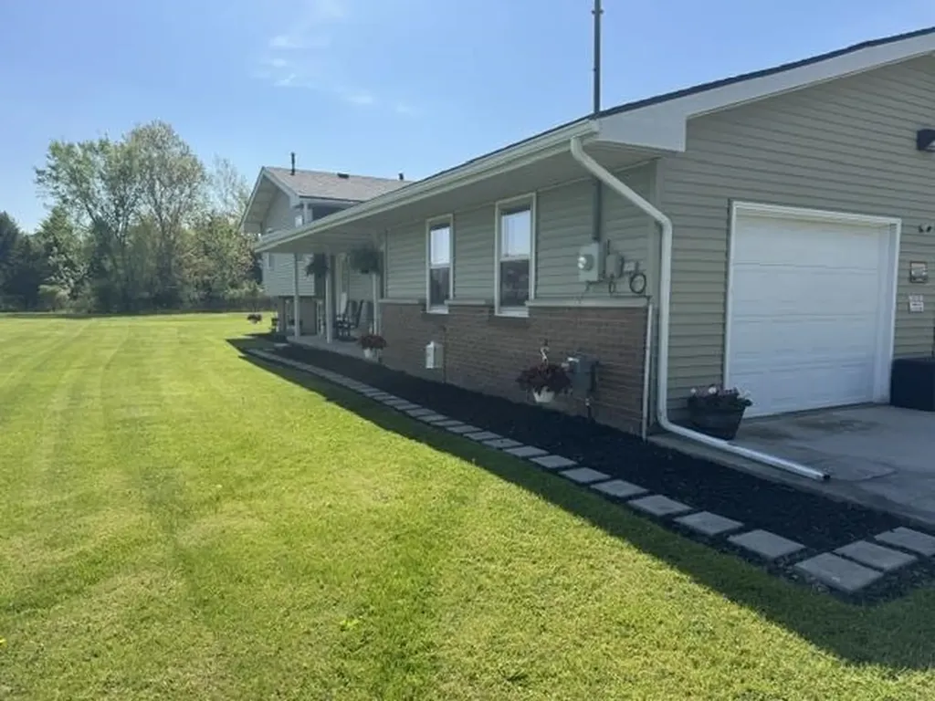 850 Middleton Road Caledonia Charter Township MI 48867