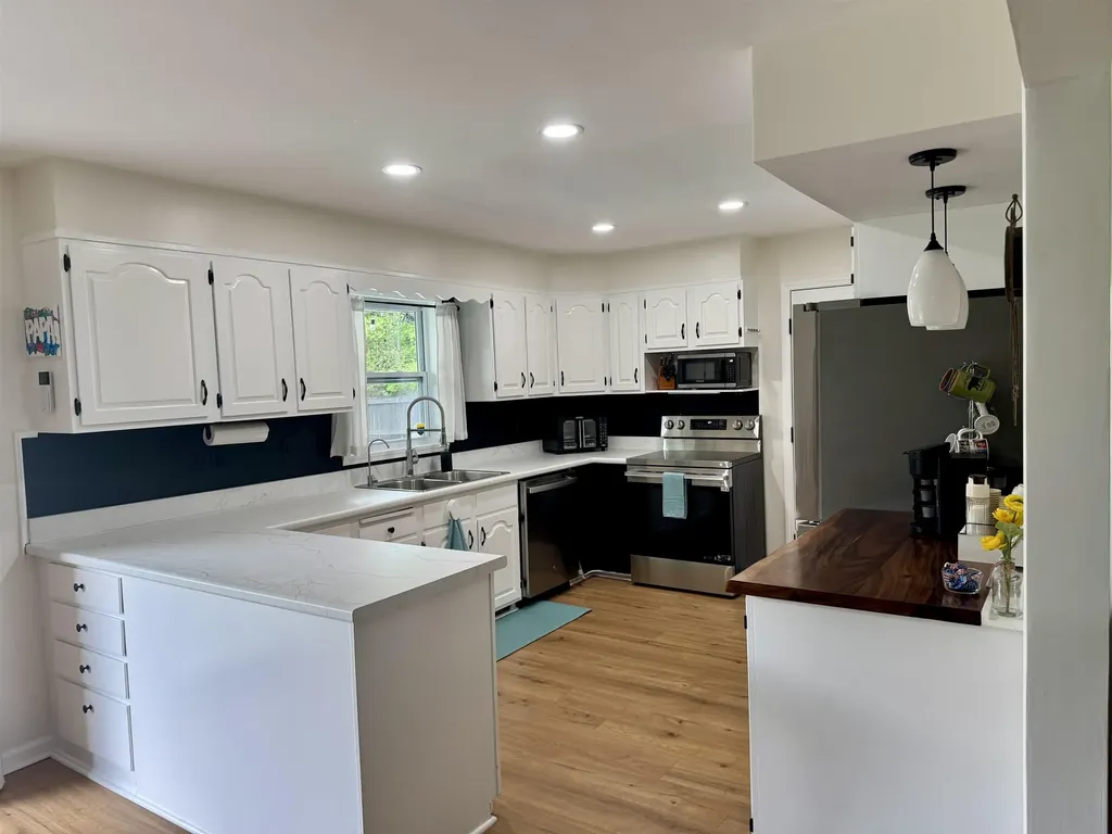 850 Middleton Road Caledonia Charter Township MI 48867