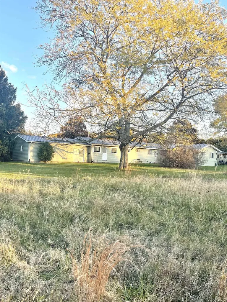 16350 Oakley Road Chesaning Village MI 48616