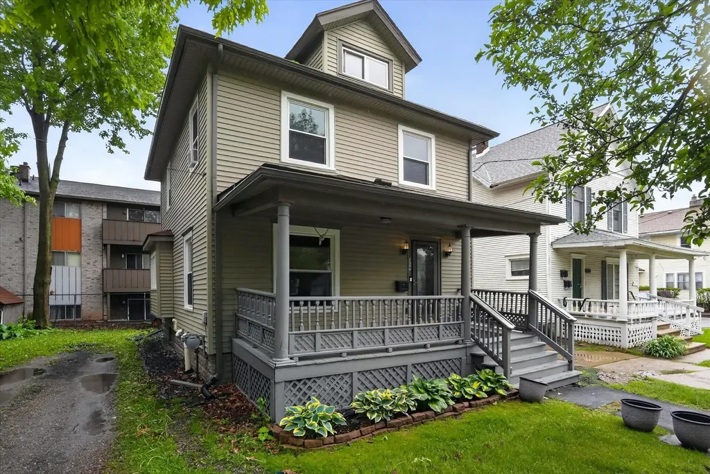 309 W Lapeer Street Lansing City MI 48933